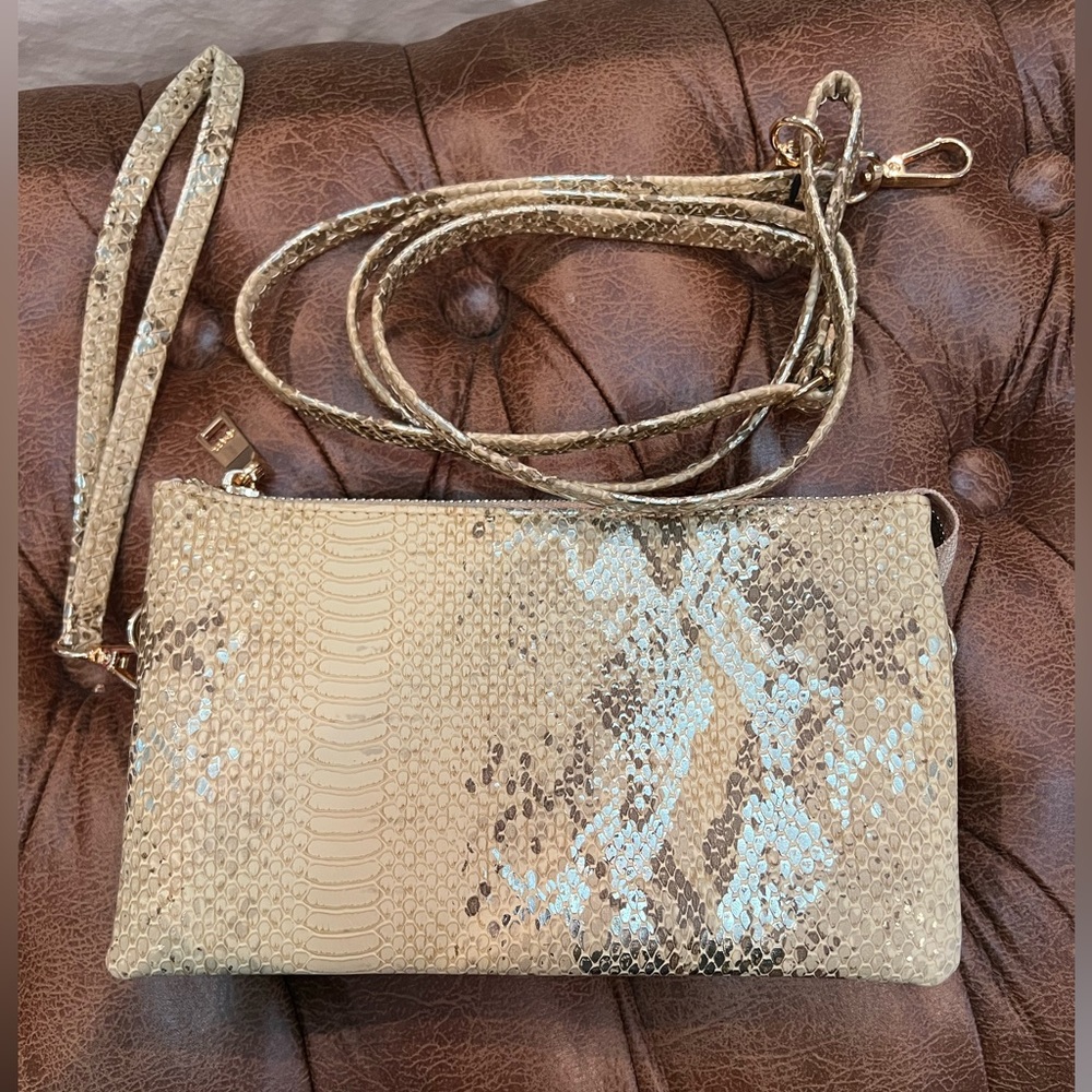 Clutch / Crossbody - ***NEW***